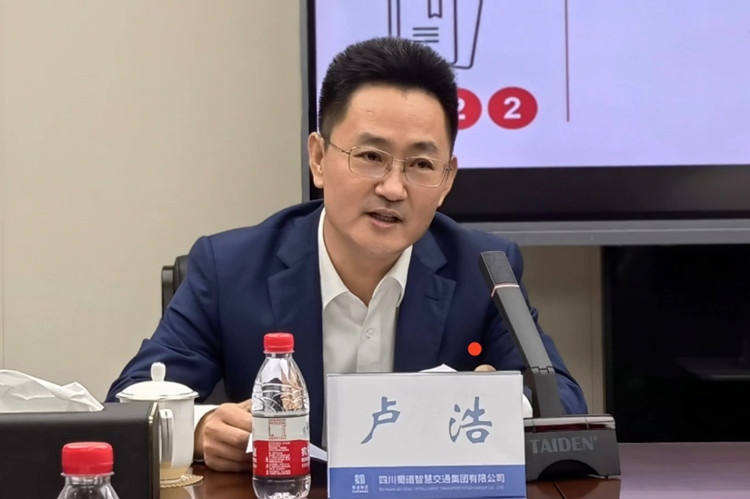 年轻干部谈话.jpg
